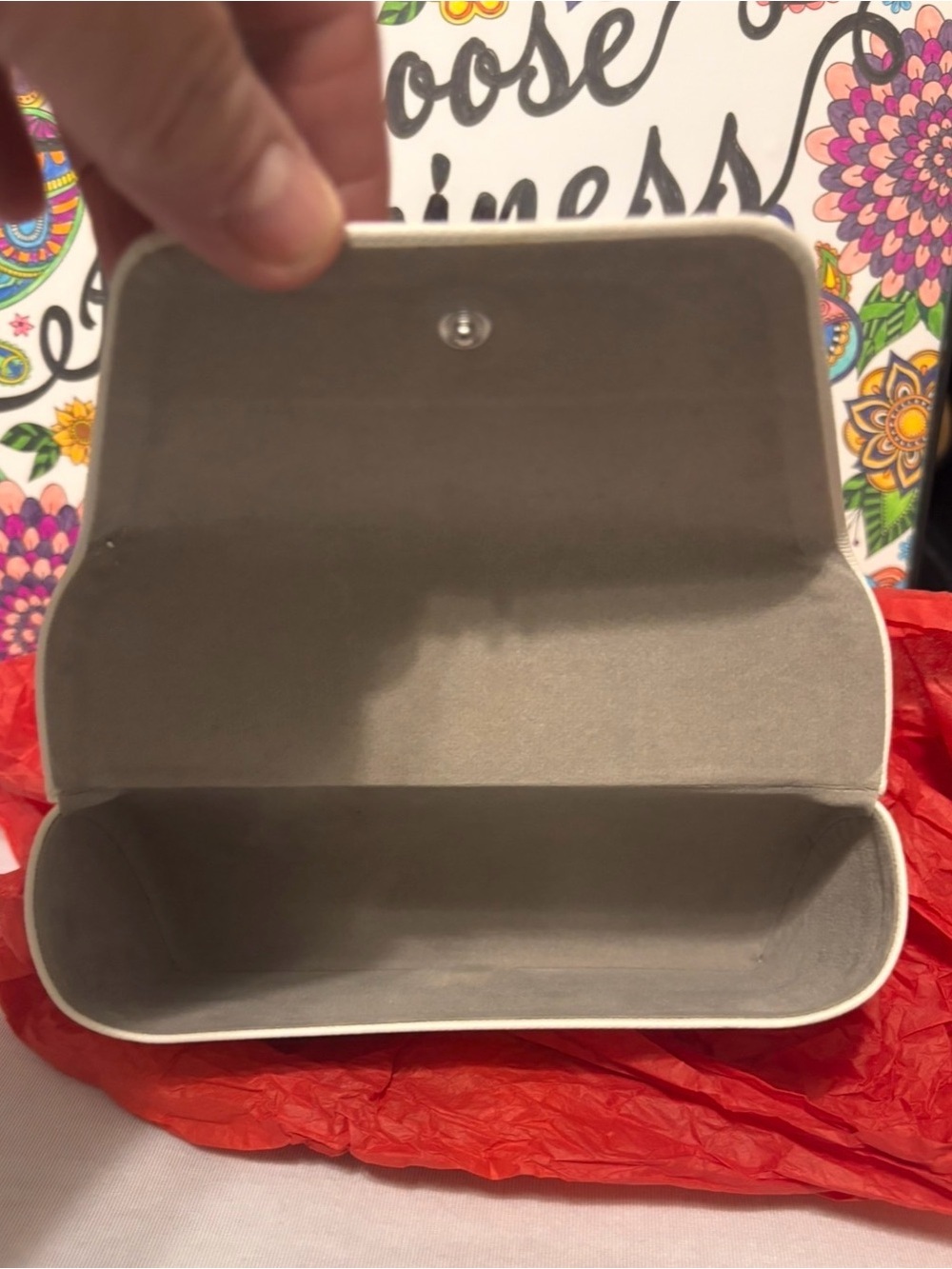 MK EyeGlass Case - Picture 4 of 10